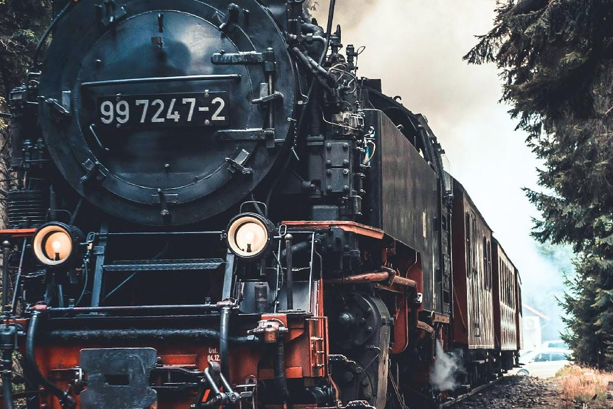 Copy of Mothers & Sons Canada 2026.pptx_Page_2_Image_0001